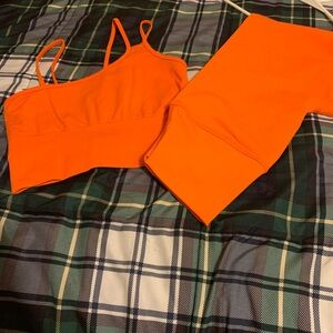 ALO Yoga Vibrant Orange Set